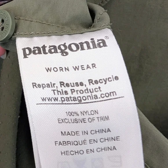 Patagonia Women's Nylon Button Up Long-Sleeved Anchor Bay Shirt, Size S, Green - Picture 6 of 9